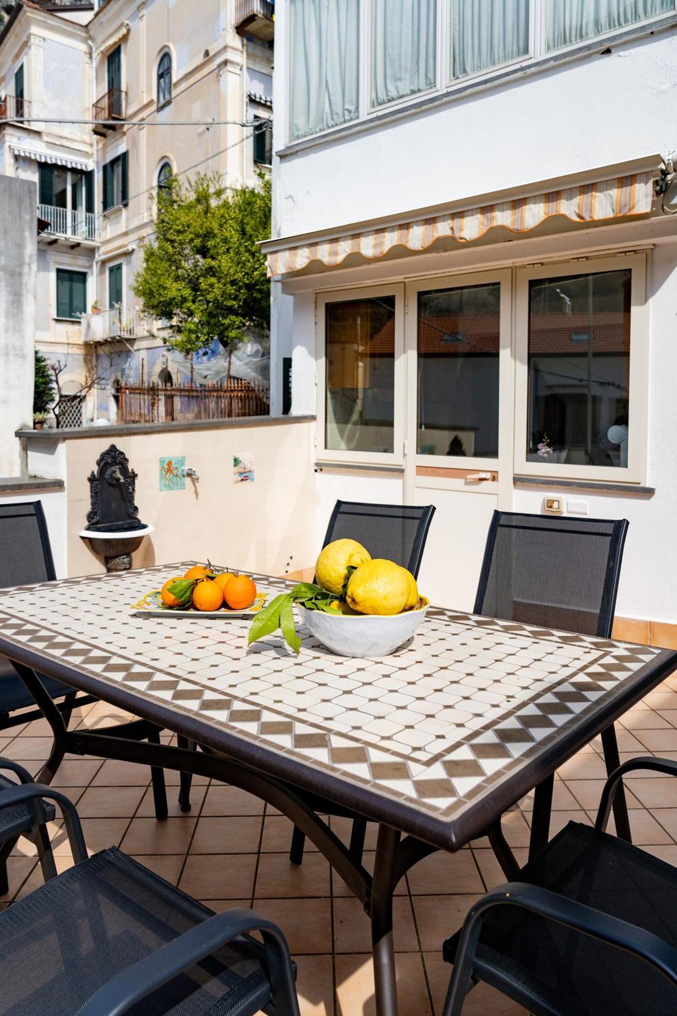 Ziro House Amalfi Apartment Luaran gambar